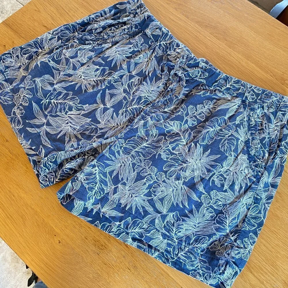 Briggs Women’s Linen Blend Floral Shorts Pockets Navy Blue Tropical Print